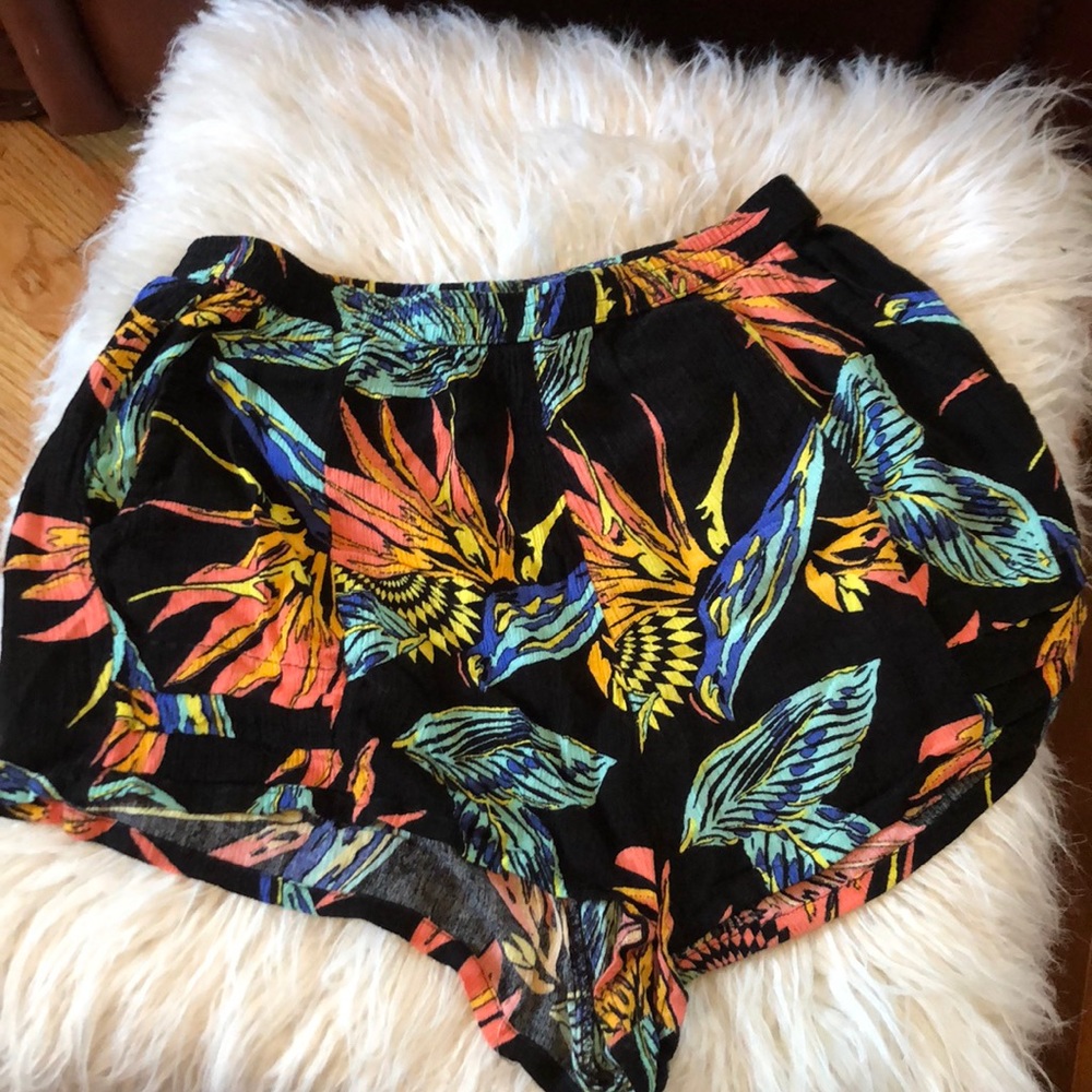 Volcom Soft Shorts— Size Medium